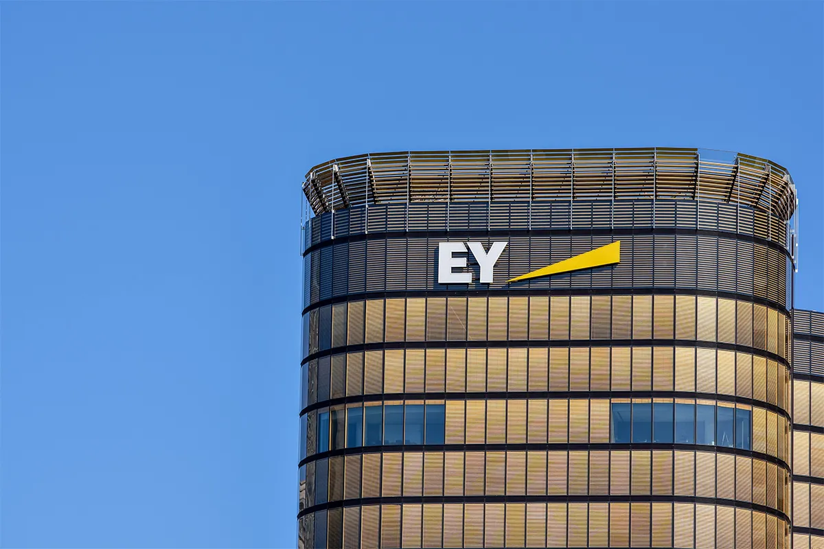 EY Off Campus Drive 2024 Hiring For Staff Data Analytics Graduates