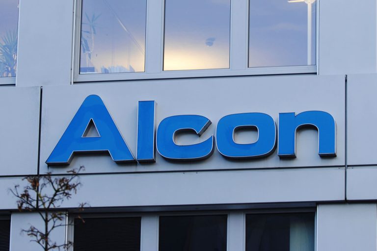 Alcon Careers 2023: Hiring For Software Engineer - Freshershunt